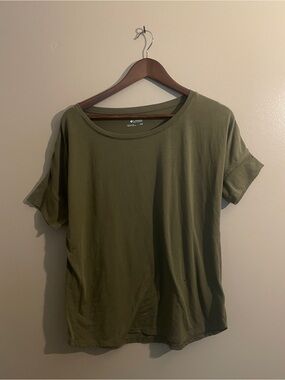 Columbia Green Short Sleeve Women's Tee Shirt